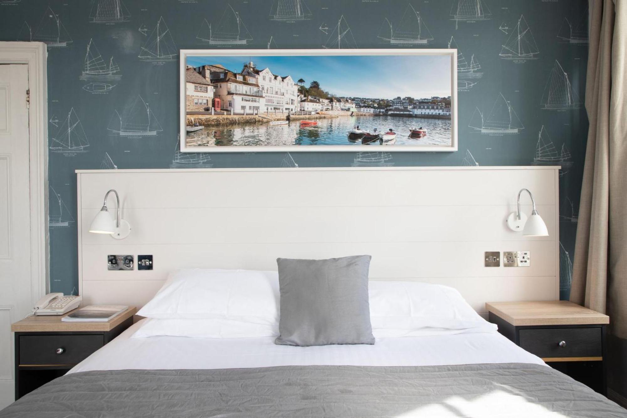 Ship And Castle Hotel เซนต์มอว์ส ภายนอก รูปภาพ