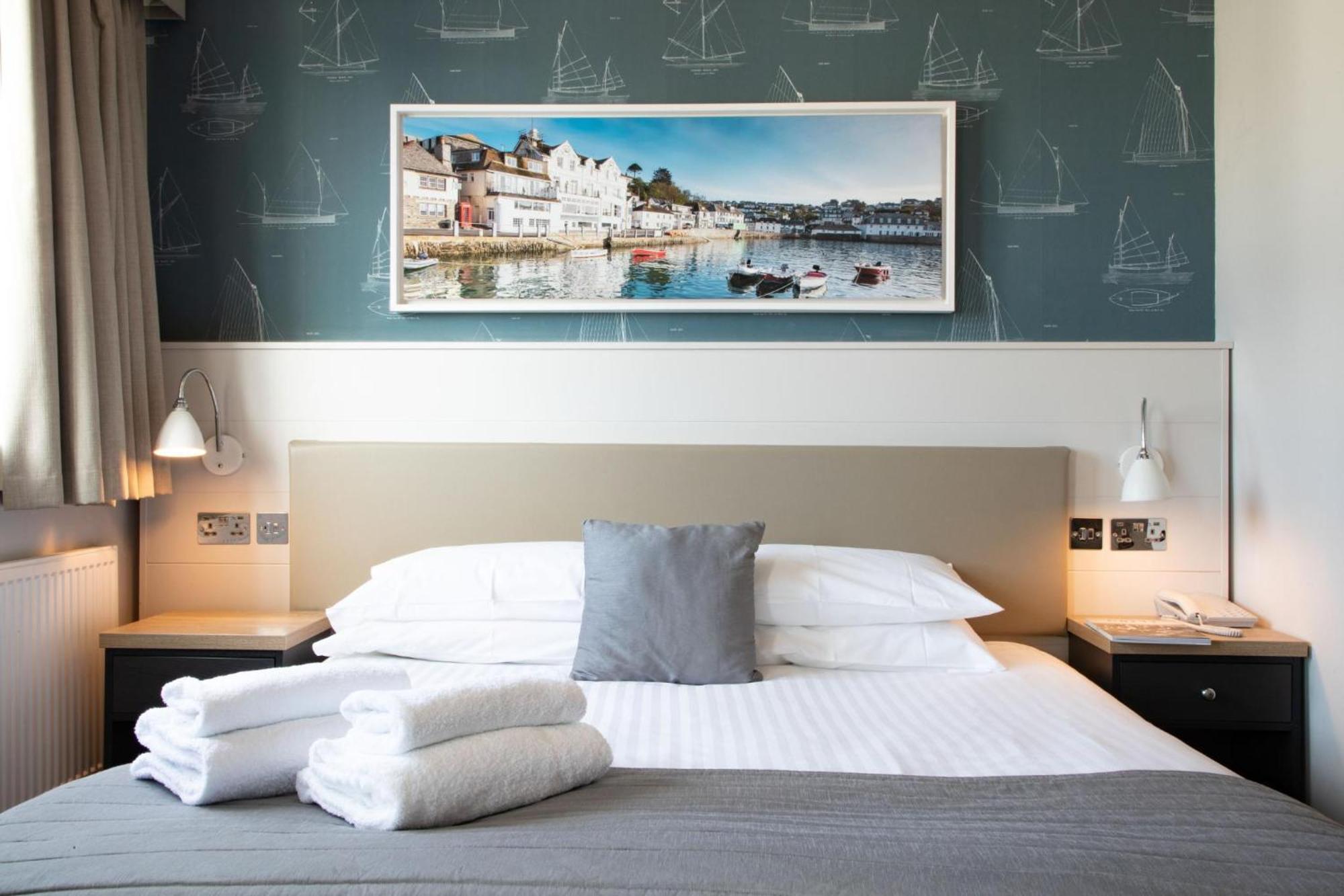 Ship And Castle Hotel เซนต์มอว์ส ภายนอก รูปภาพ